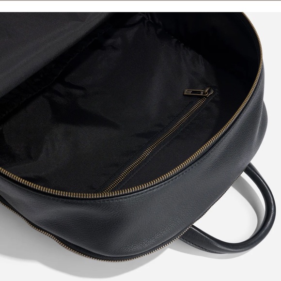 Nisolo Alex leather commuter backpack - Picture 6 of 12